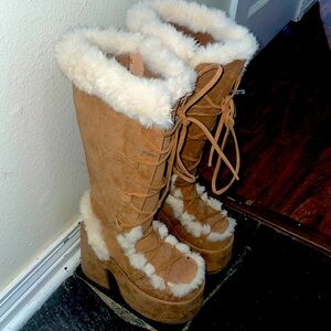 Camel demonias never worn